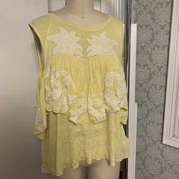 Free People 'Georgina' Embroidered Cold Shoulder Yellow Top L - Picture 2 of 10